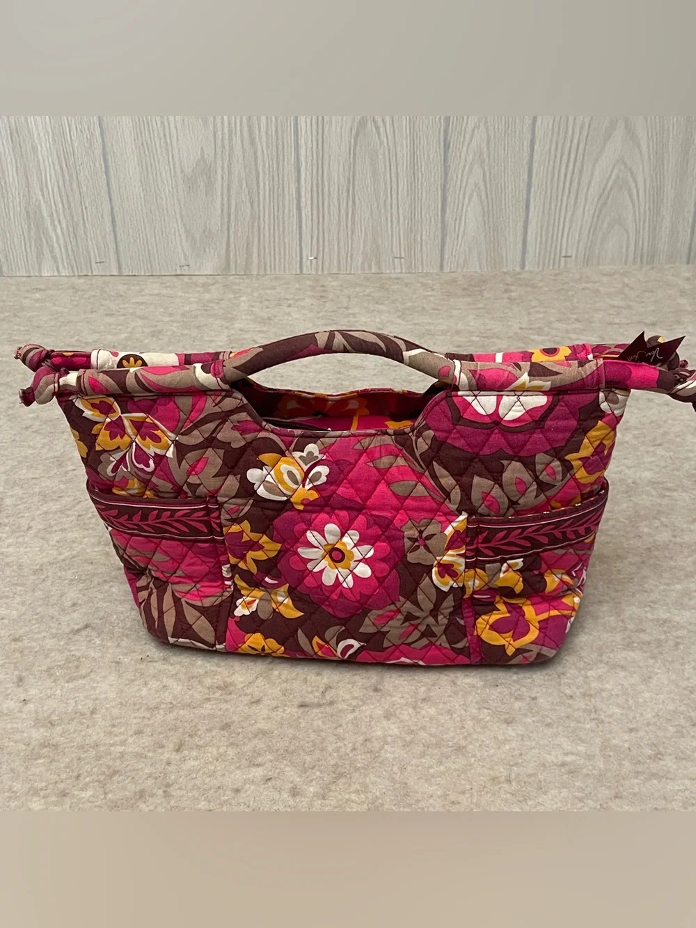Vera Bradley Retired Gabby in Carnaby Top Handle Zip Quilted Floral Pink Purse